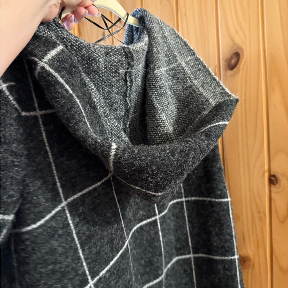 Hooded Cardigan - Picture 2 of 4